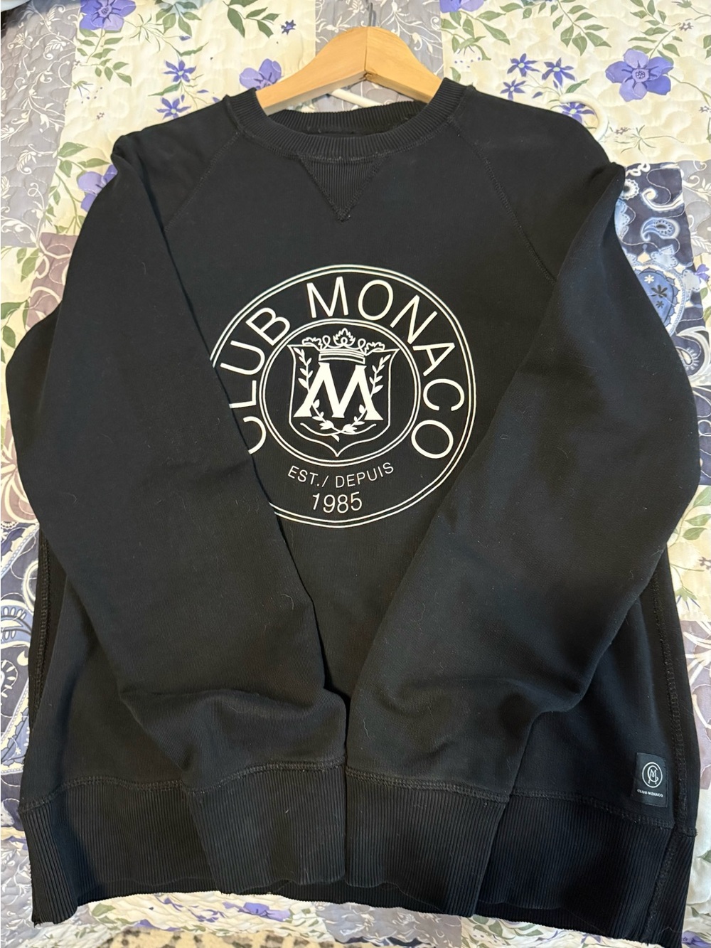 Club Monaco Heritage Black with white 1985 Crest Sweatshirt, SZ Small - Picture 3 of 9